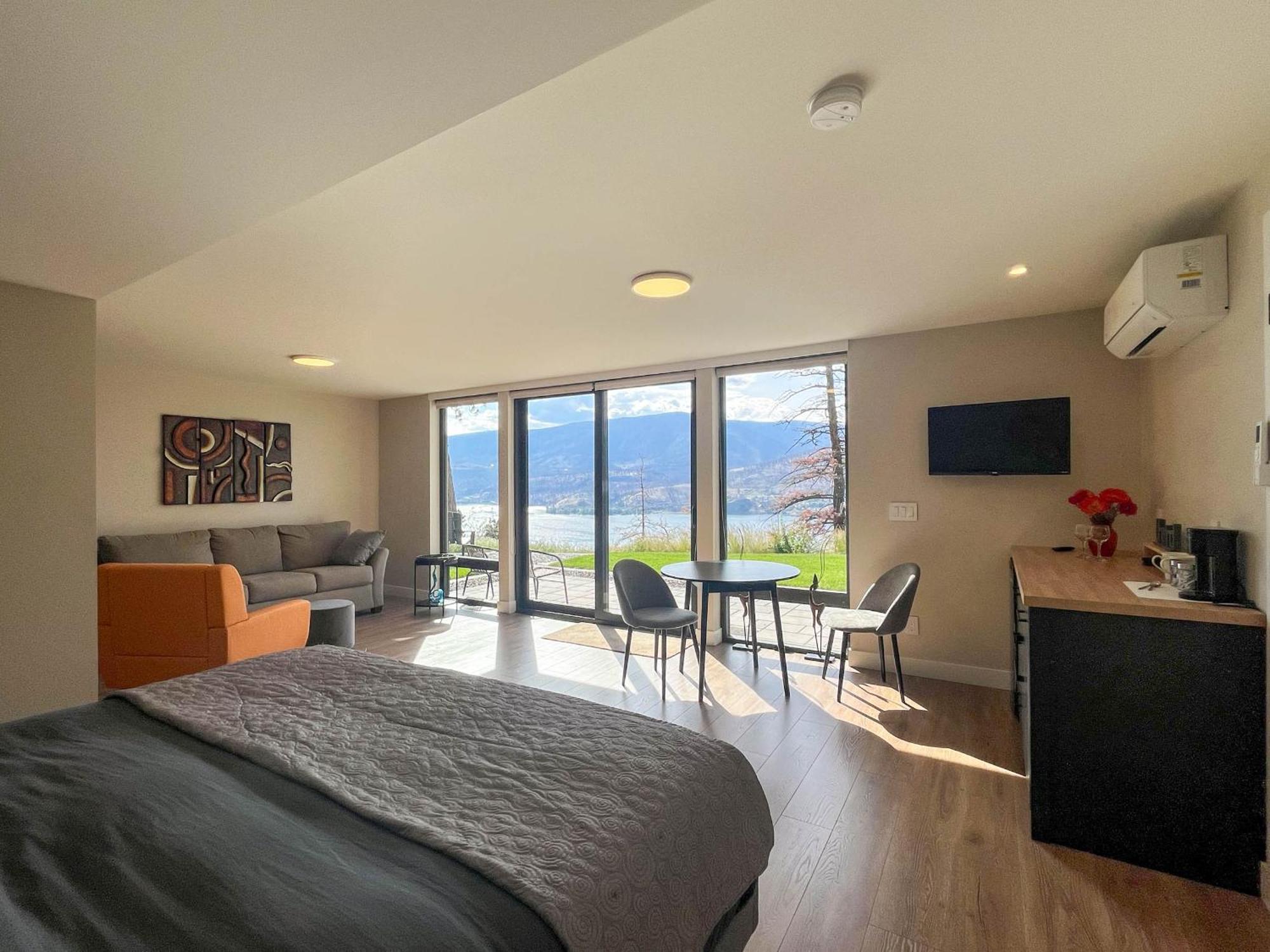 Kelowfornia Lakeview Retreat كيلوانا المظهر الخارجي الصورة