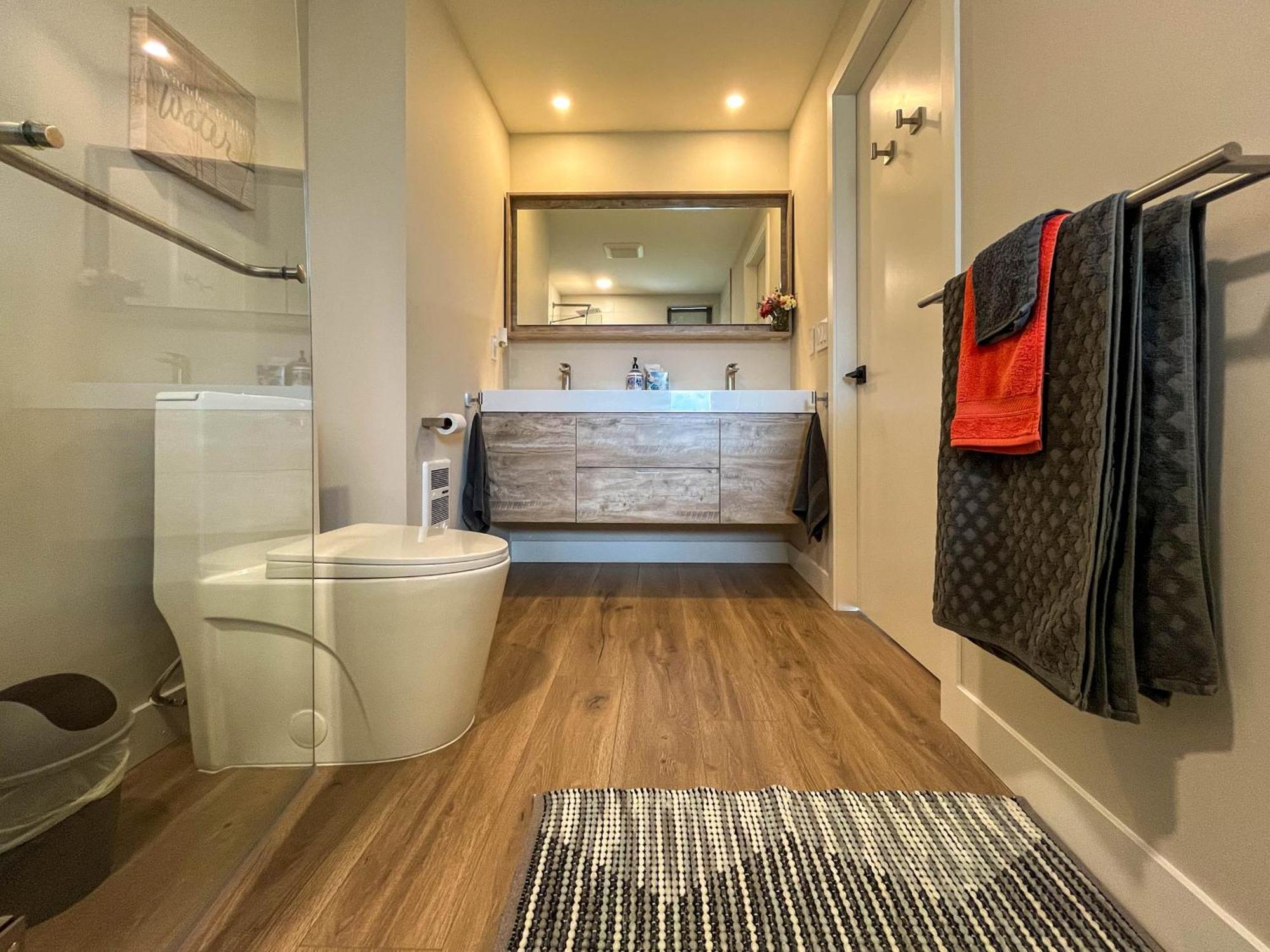 Kelowfornia Lakeview Retreat كيلوانا المظهر الخارجي الصورة