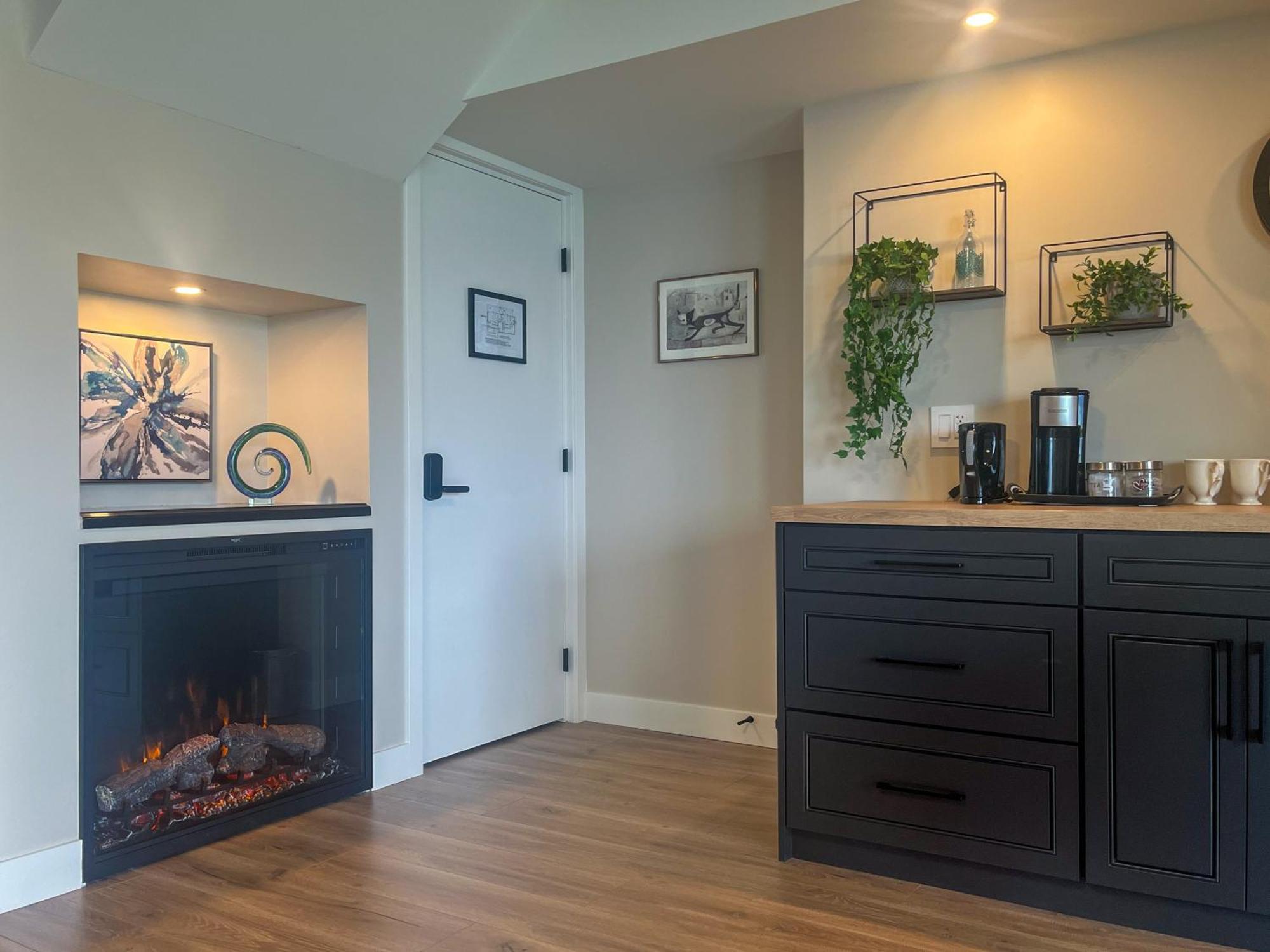 Kelowfornia Lakeview Retreat كيلوانا الغرفة الصورة