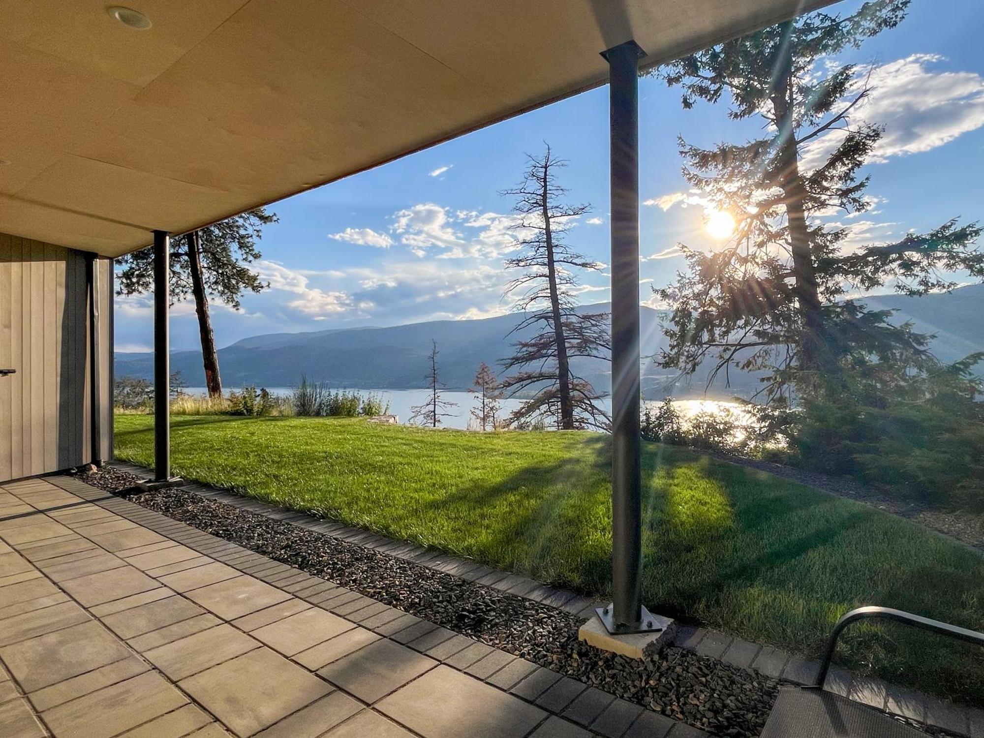 Kelowfornia Lakeview Retreat كيلوانا الغرفة الصورة